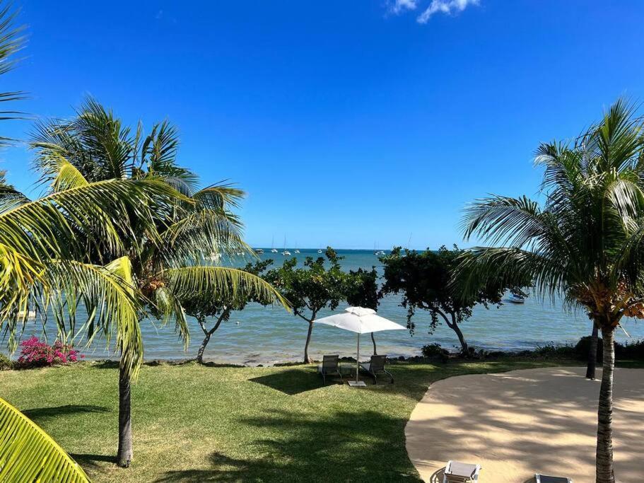 Latitude Luxury Seafront Suite Ривьер-Нуар Экстерьер фото